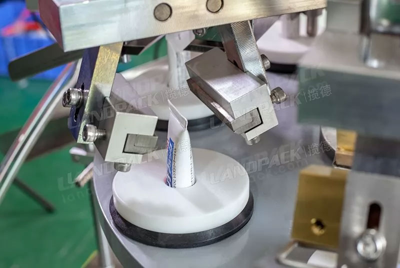 Full Automatic Plastic Tube Filling And Sealing Machine