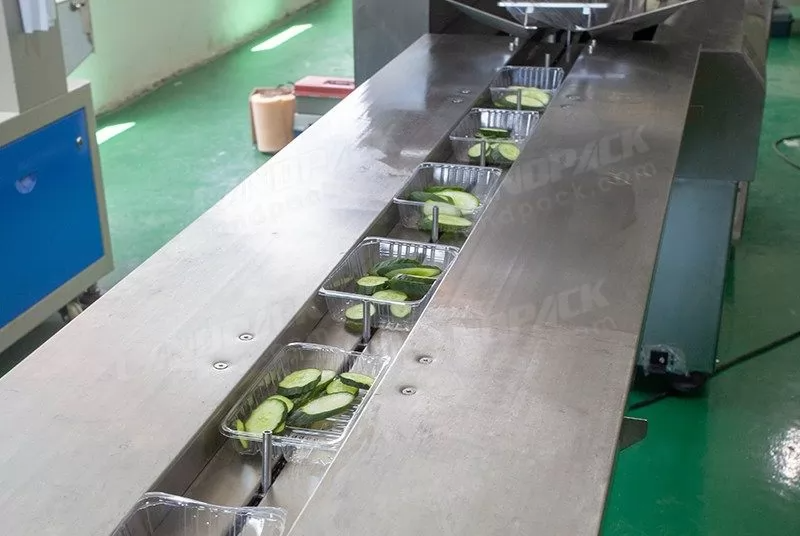 Automatic Flow Wrapping Machine For Frozen Meat/ Fish/ Seafood Etc