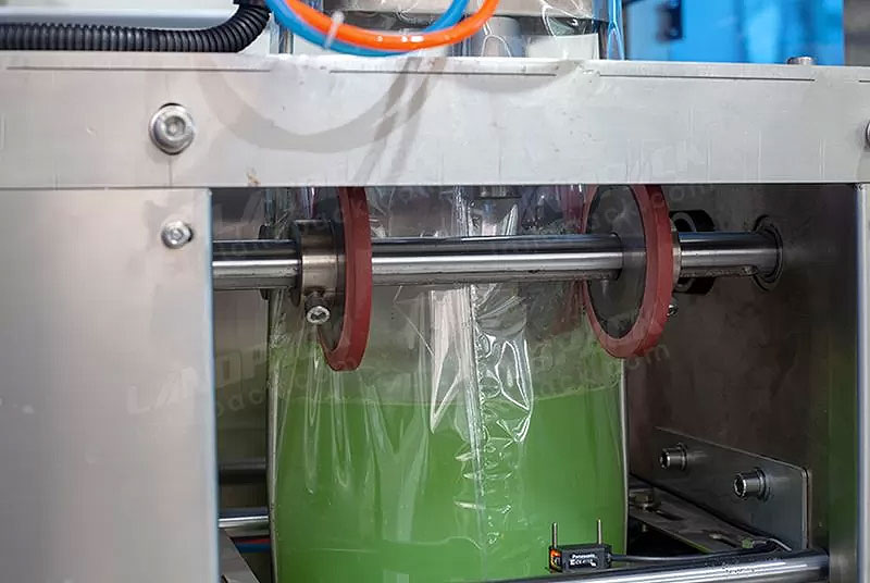 Ketchup Liquid automatic 4 sides sealing sachet Packaging Machine