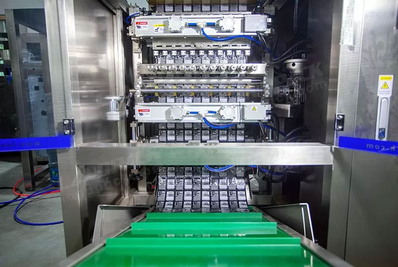 10 Lanes Sachet Liquid Packing Machine For Hand Sanitizer