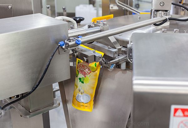 Automatic Shampoo Doypack Pouch Filling And Packing Machine