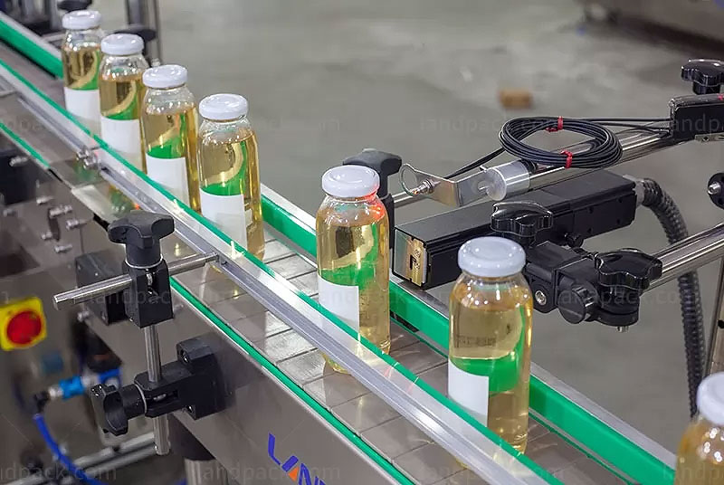 Automatic Juice Bottle Filling Line With Capping And Labeling Machine