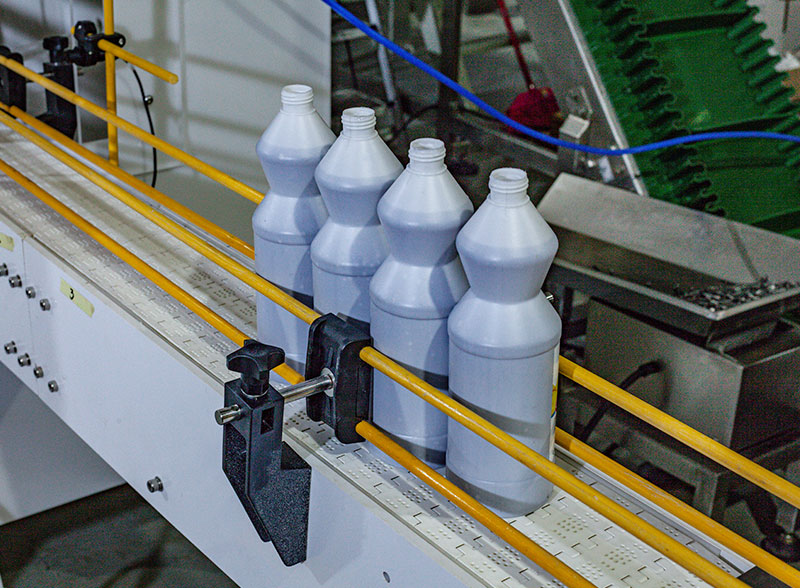 Automatic Anti-corrosion Acid Chemical Liquid Bleach Bottle Filling Machine